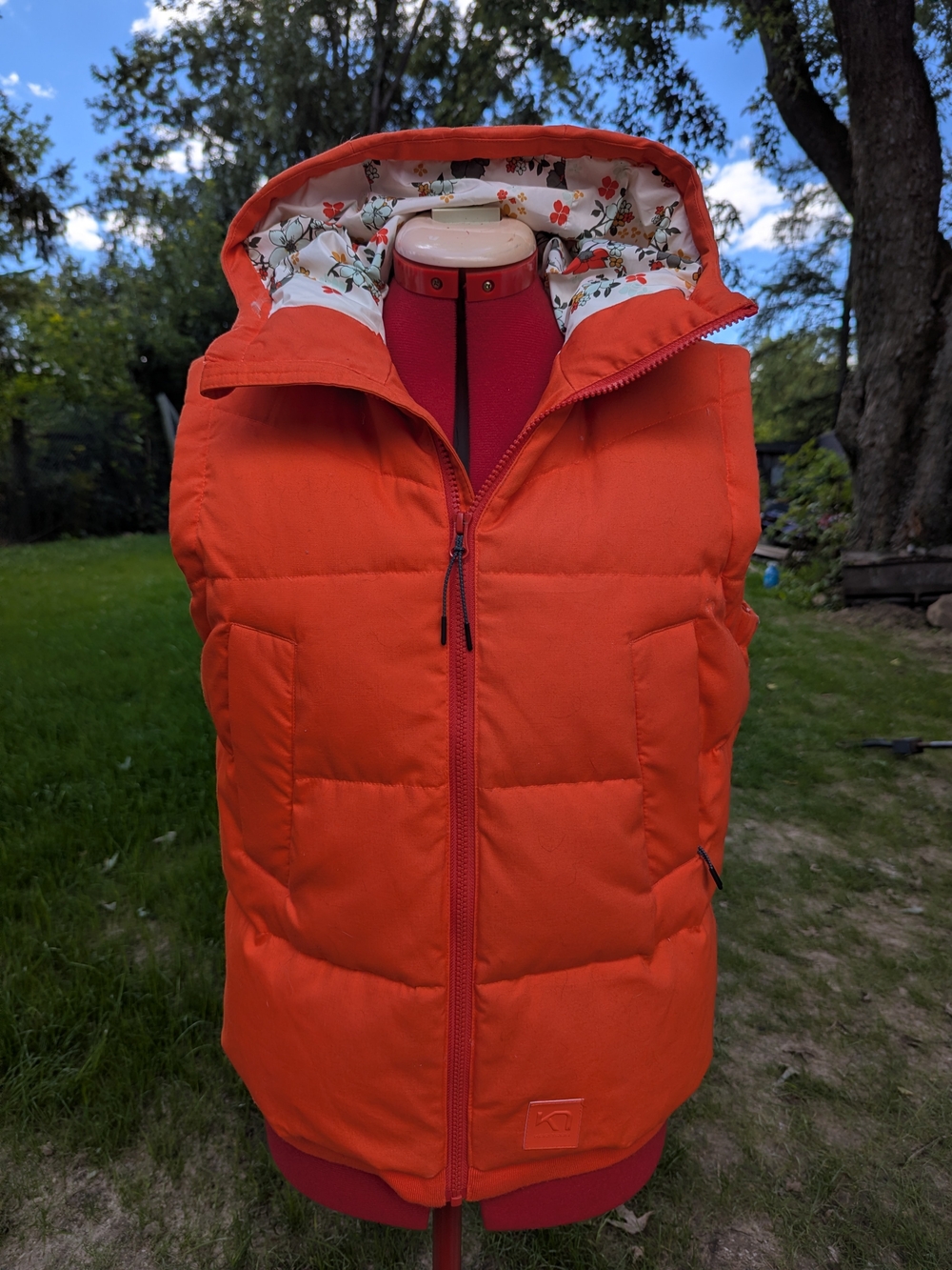 NWT Kari Traa Rothe Vest Orange Quilted Hooded Puffer